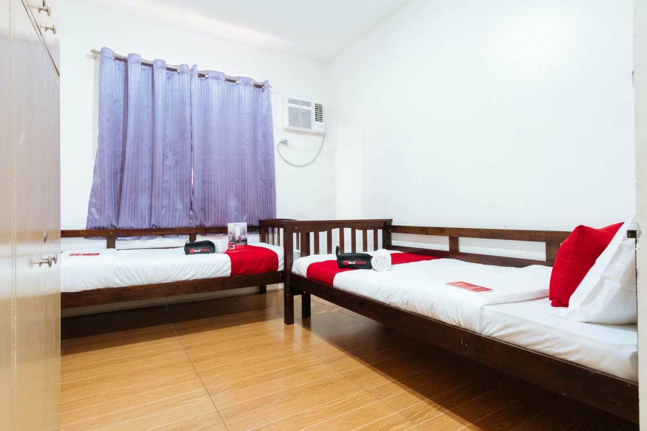 Hotel Reddoorz Near Robinsons Place
